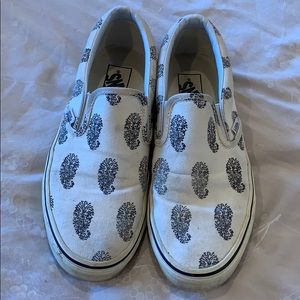Vans paisley slip on